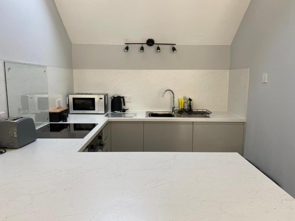 شقة The Terrace - Annexe With Views Bathford المظهر الخارجي الصورة
