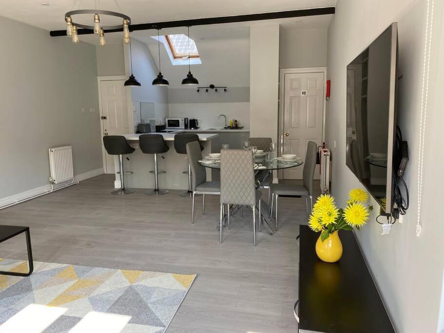 شقة The Terrace - Annexe With Views Bathford المظهر الخارجي الصورة